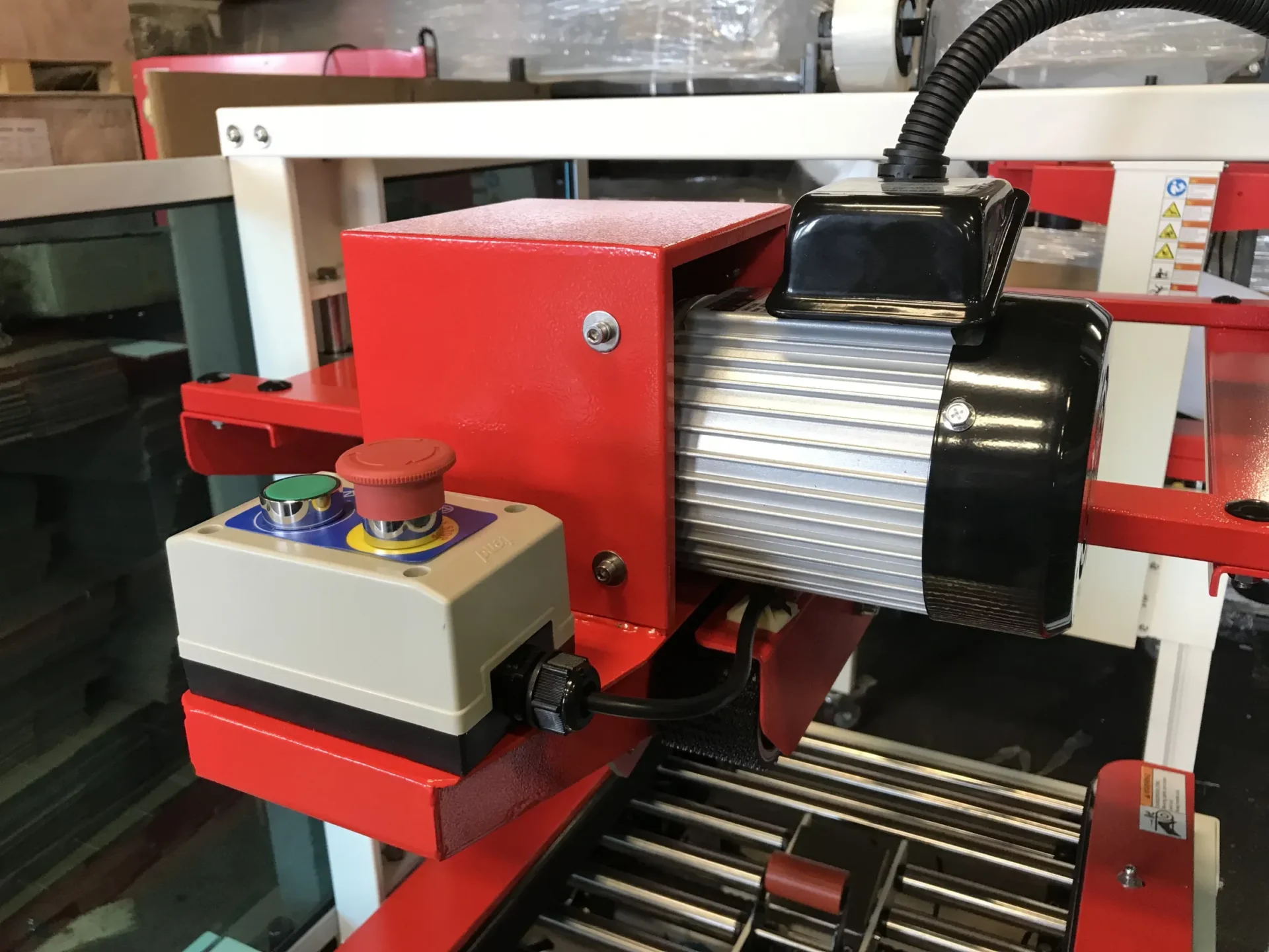 Eagle T400RL Random Auto-Adjusting Top & Side Belt - Carton Size: Length: 6.00” to Infinity, Width: 6.75” to 27.25”, Height: 5.5” to 28.25” - Image 9