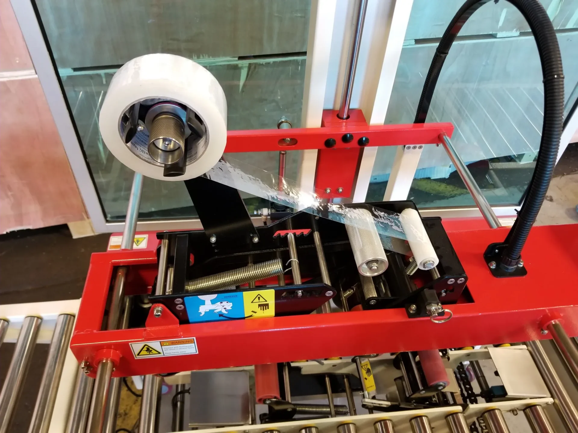 Eagle T100R Random Side Belt Carton Sealer - Carton Size Length: 6″ to ∞ - Width: 4.875″ to 19.375″ - Height: 5″ to 20.625″ - Image 5