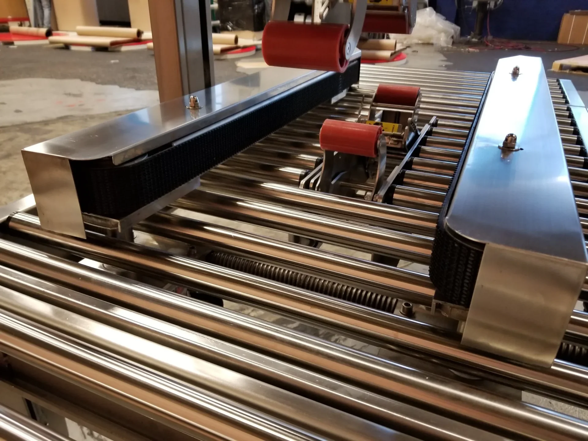 Eagle T100-SS Stainless Steel Uniform Side Belt Carton Sealer - Carton Size: Length: 6.00” to Infinity, Width: 4.25” to 19.75”, Height: 4.5” to 19.75” - Image 4