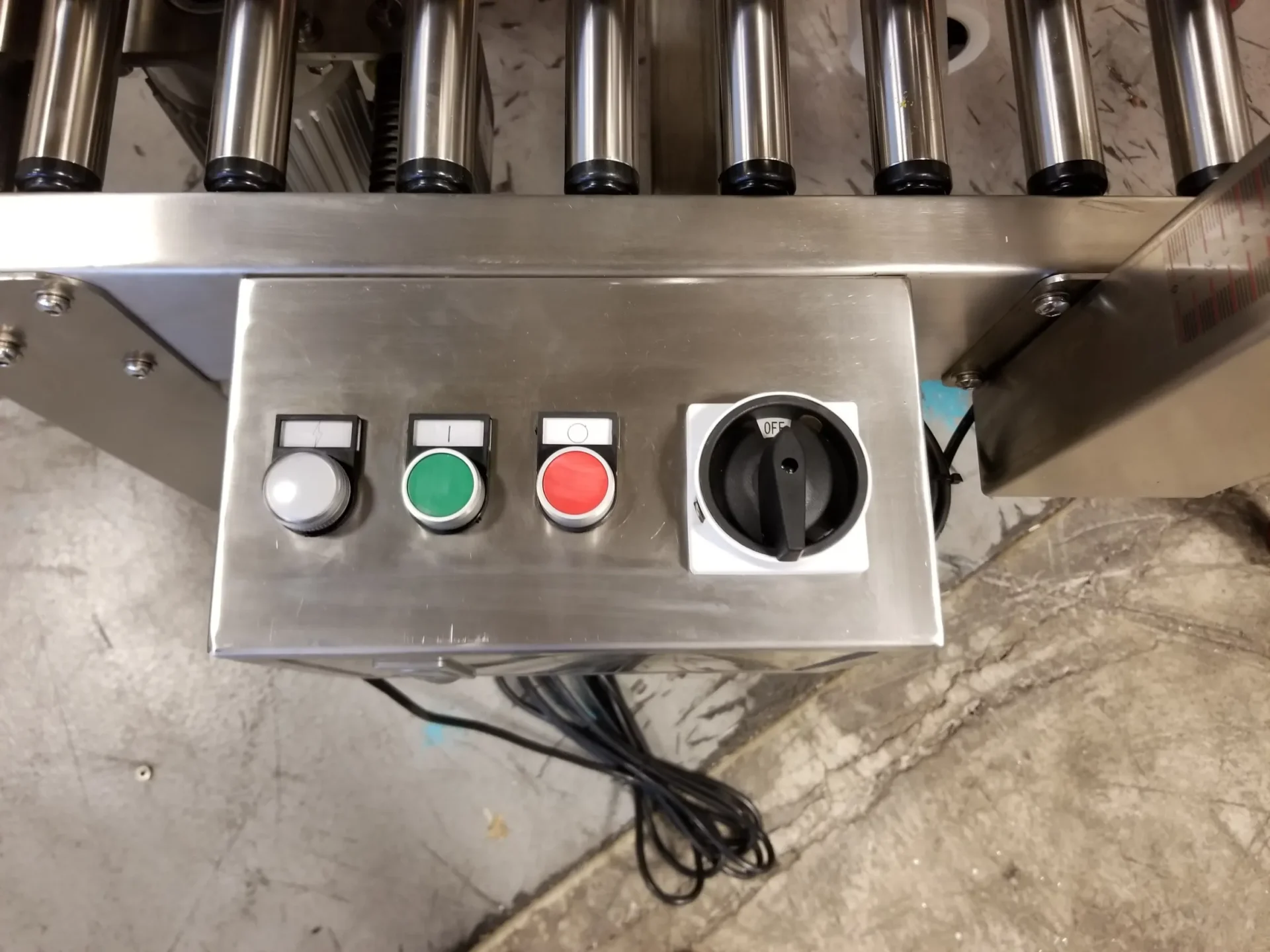 Eagle T100-SS Stainless Steel Uniform Side Belt Carton Sealer - Carton Size: Length: 6.00” to Infinity, Width: 4.25” to 19.75”, Height: 4.5” to 19.75” - Image 7