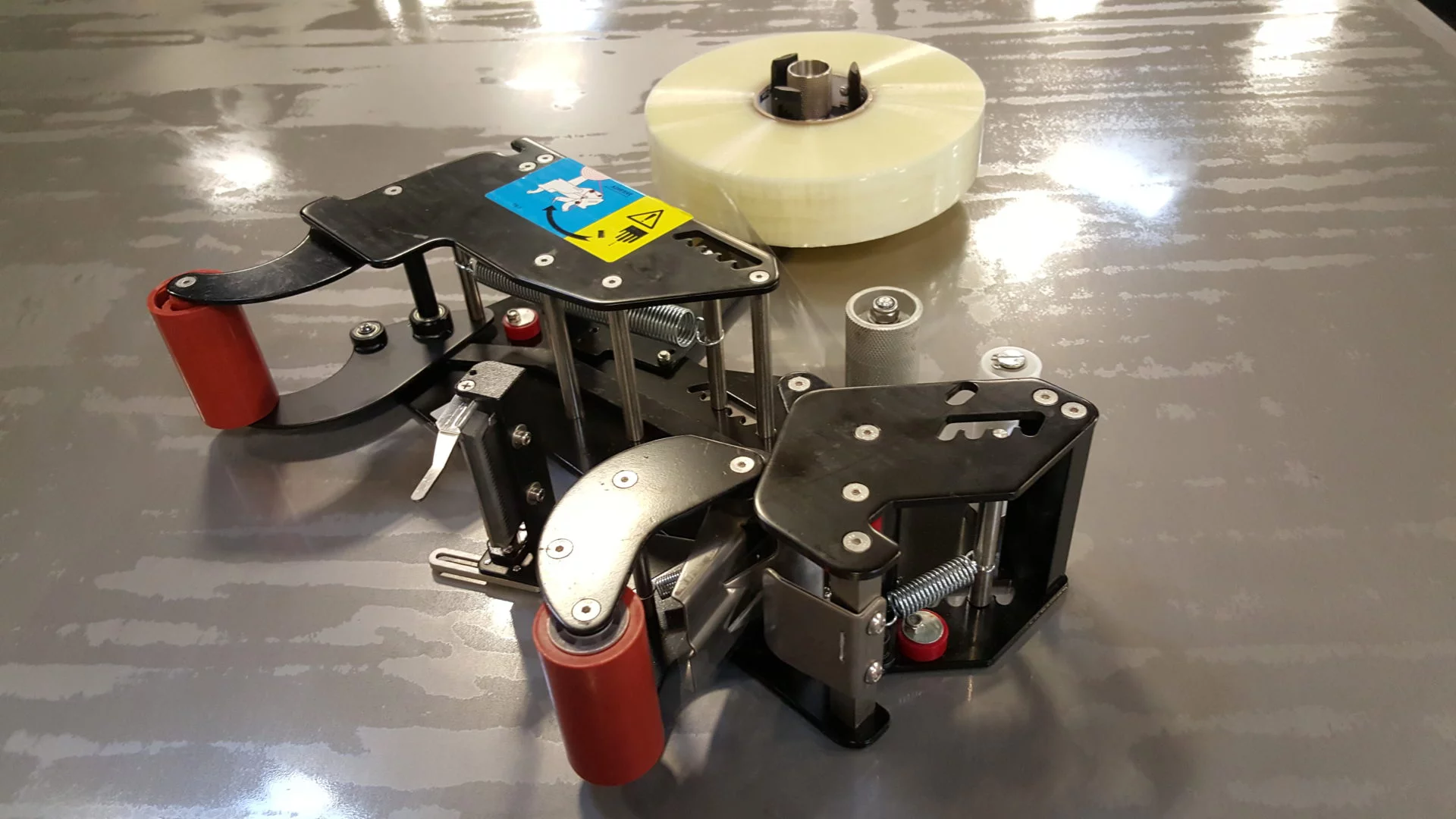 Eagle T100 Uniform Carton Sealer - Carton Sizes Length: 6.00” to Infinity - Width: 4.25” to 19.75” - Height: 4.5” to 19.75” - Image 8